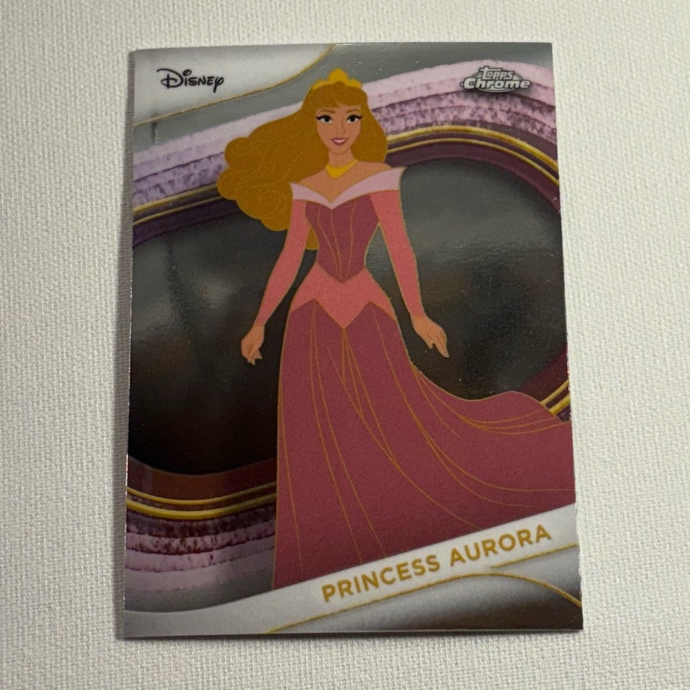 [5/$15] 2025 TOPPS CHROME DISNEY PRINCESS AURORA SLEEPING BEAUTY BASE CARD #120